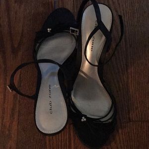 Pretty old fashion heels